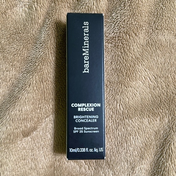 BareMinerals brightening concealer with SPF - Picture 1 of 5